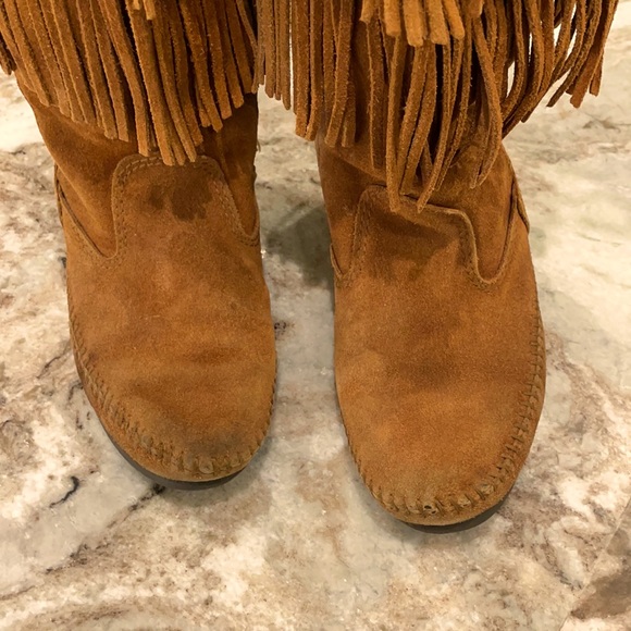 Genuine suede Minnetonka Boots - Picture 5 of 13